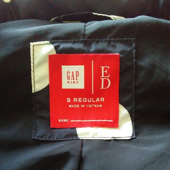 Gap/Ellen DeGeneres Kids Puffer Vest - Picture 2 of 6